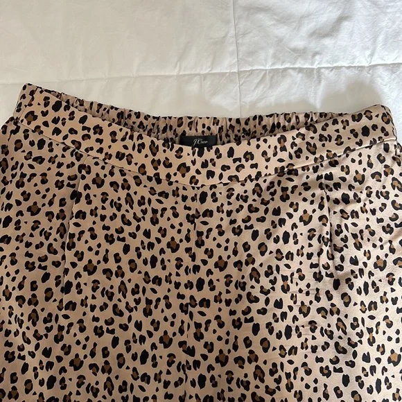 J. Crew Harvey 100% Silk Leopard Print Cropped Pull On Pants - Picture 3 of 7